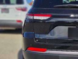 Jeep Grand Cherokee Laredo Altitude 4x2 2026