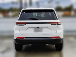 Jeep Grand Cherokee Laredo Altitude 4x2 2026