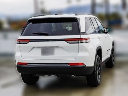 Jeep Grand Cherokee Laredo Altitude 4x2 2026