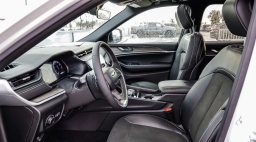 Jeep Grand Cherokee Laredo Altitude 4x2 2026