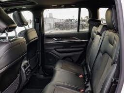 Jeep Grand Cherokee Laredo Altitude 4x2 2026