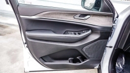 Jeep Grand Cherokee Laredo Altitude 4x2 2026