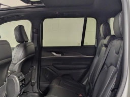 Jeep Grand Cherokee Limited 4x2 2025