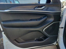 Jeep Grand Cherokee Limited 4x2 2026