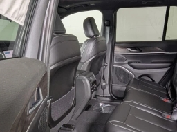 Jeep Grand Cherokee Limited 4x2 2026