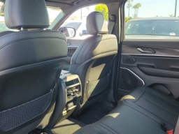 Jeep Grand Cherokee Limited 4x2 2026