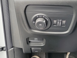 Jeep Grand Cherokee Limited 4x2 2026