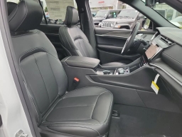 Jeep Grand Cherokee Limited 4x2 2026