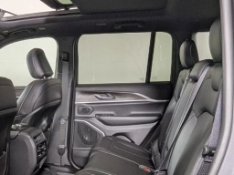Jeep Grand Cherokee Limited 4x2 2026