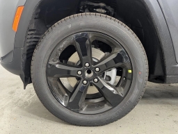 Jeep Grand Cherokee Limited 4x2 2026