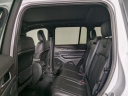 Jeep Grand Cherokee Limited 4x2 2026