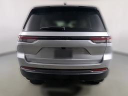 Jeep Grand Cherokee Limited 4x2 2026