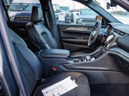 Jeep Grand Cherokee Altitude X 4x4 2025