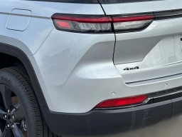 Jeep Grand Cherokee Altitude X 4x4 2025