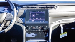 Jeep Grand Cherokee Altitude X 4x4 2025