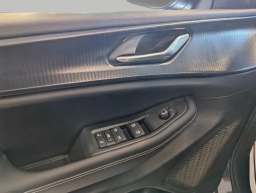 Jeep Grand Cherokee Laredo 4x4 2026