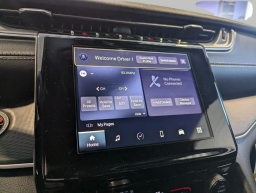 Jeep Grand Cherokee Laredo 4x4 2026