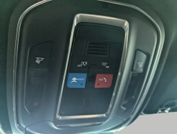 Jeep Grand Cherokee Laredo 4x4 2026