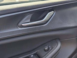 Jeep Grand Cherokee Laredo 4x4 2025