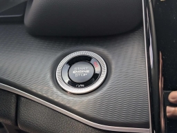 Jeep Grand Cherokee Laredo 4x4 2025