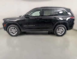 Jeep Grand Cherokee Laredo X 4x4 2025
