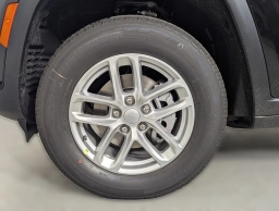 Jeep Grand Cherokee Laredo X 4x4 2025