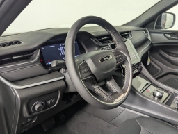 Jeep Grand Cherokee Laredo X 4x4 2025