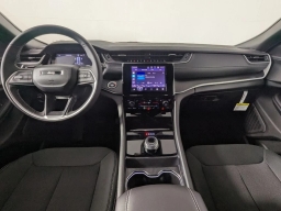 Jeep Grand Cherokee Laredo X 4x4 2025