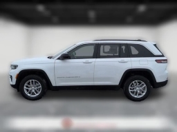 Jeep Grand Cherokee Laredo X 4x4 2026