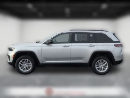 Jeep Grand Cherokee Laredo X 4x4 2026