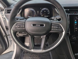 Jeep Grand Cherokee Laredo X 4x4 2026