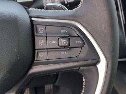 Jeep Grand Cherokee Laredo X 4x4 2026