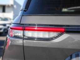 Jeep Grand Cherokee Laredo Altitude 4x4 2026