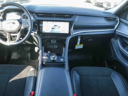 Jeep Grand Cherokee Laredo Altitude 4x4 2026