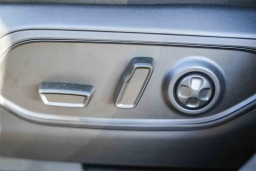 Jeep Grand Cherokee Laredo Altitude 4x4 2026