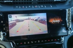 Jeep Grand Cherokee Laredo Altitude 4x4 2026