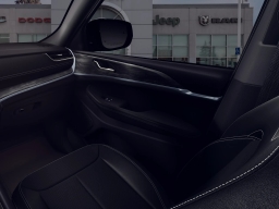 Jeep Grand Cherokee Laredo Altitude 4x4 2026