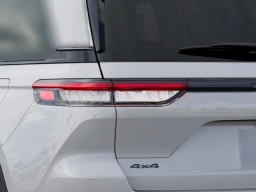 Jeep Grand Cherokee Laredo Altitude 4x4 2026