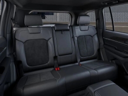 Jeep Grand Cherokee Laredo Altitude 4x4 2026