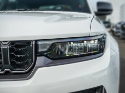 Jeep Grand Cherokee Laredo Altitude 4x4 2026