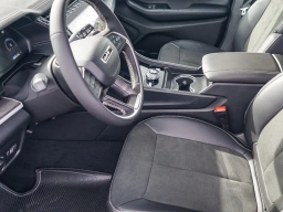 Jeep Grand Cherokee Laredo Altitude 4x4 2026