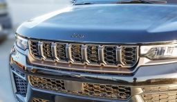 Jeep Grand Cherokee Laredo Altitude 4x4 2026