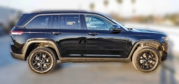 Jeep Grand Cherokee Laredo Altitude 4x4 2026