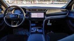 Jeep Grand Cherokee Laredo Altitude 4x4 2026