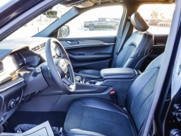 Jeep Grand Cherokee Laredo Altitude 4x4 2026