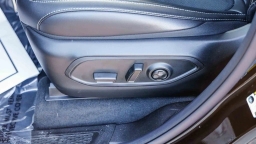 Jeep Grand Cherokee Laredo Altitude 4x4 2026