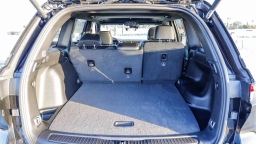 Jeep Grand Cherokee Laredo Altitude 4x4 2026