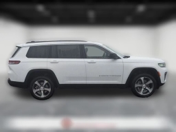 Jeep Grand Cherokee Laredo Altitude 4x4 2026