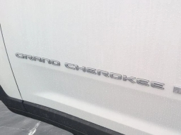 Jeep Grand Cherokee Laredo Altitude 4x4 2026