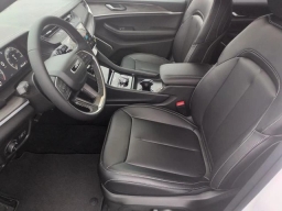 Jeep Grand Cherokee Laredo Altitude 4x4 2026